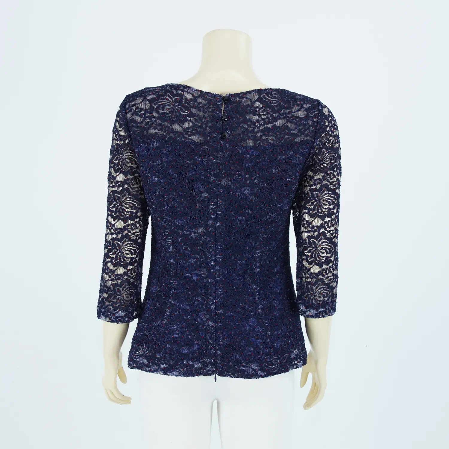 มิกิโกะ เสื้อคอปาด แขน 3 ส่วน ผ้าลูกไม้วาเลนเซีย - Image 3