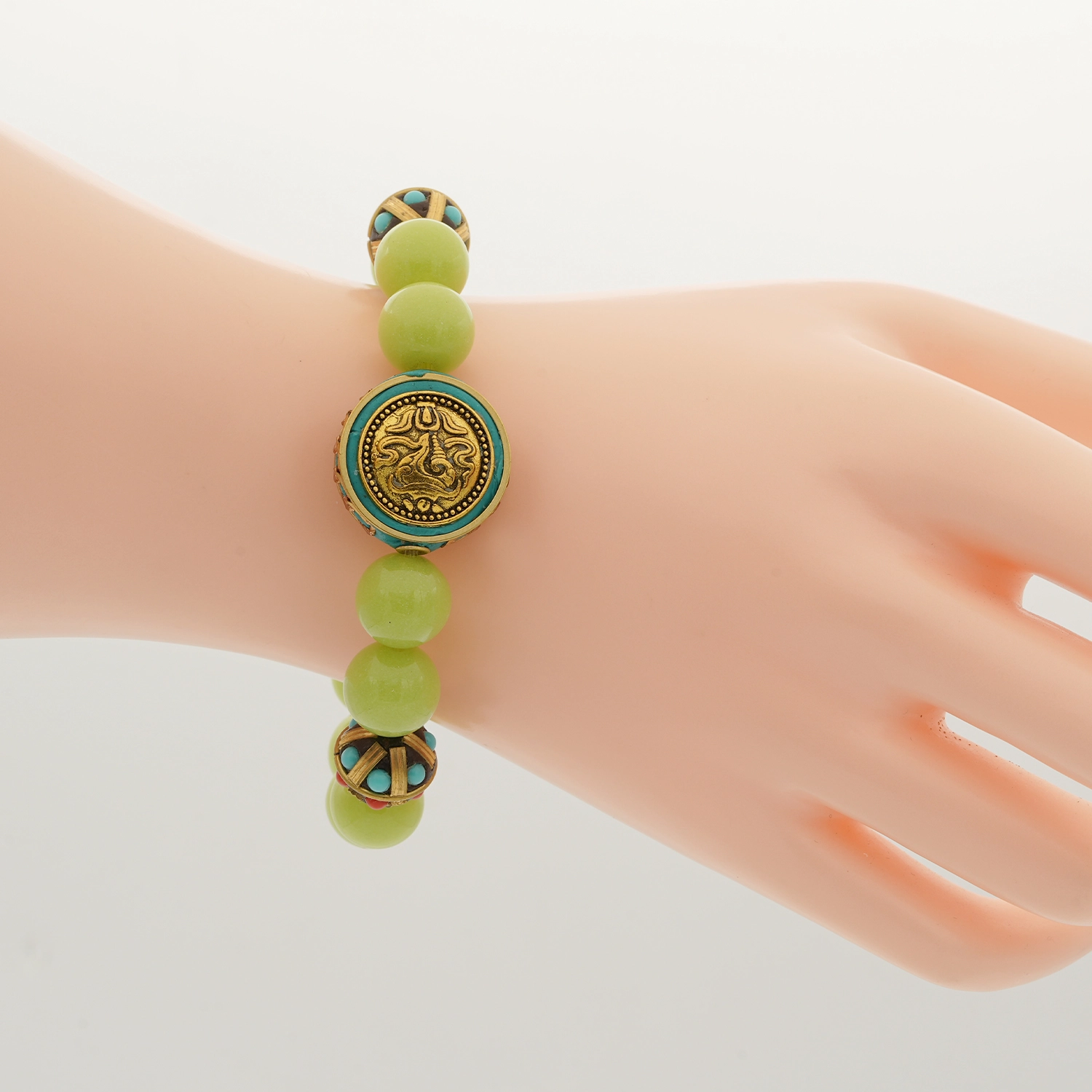 มันตรา และ นารา สร้อยข้อมืออะดาไมต์ ตกแต่งจี้รูปหอยสังข์ - Image 2