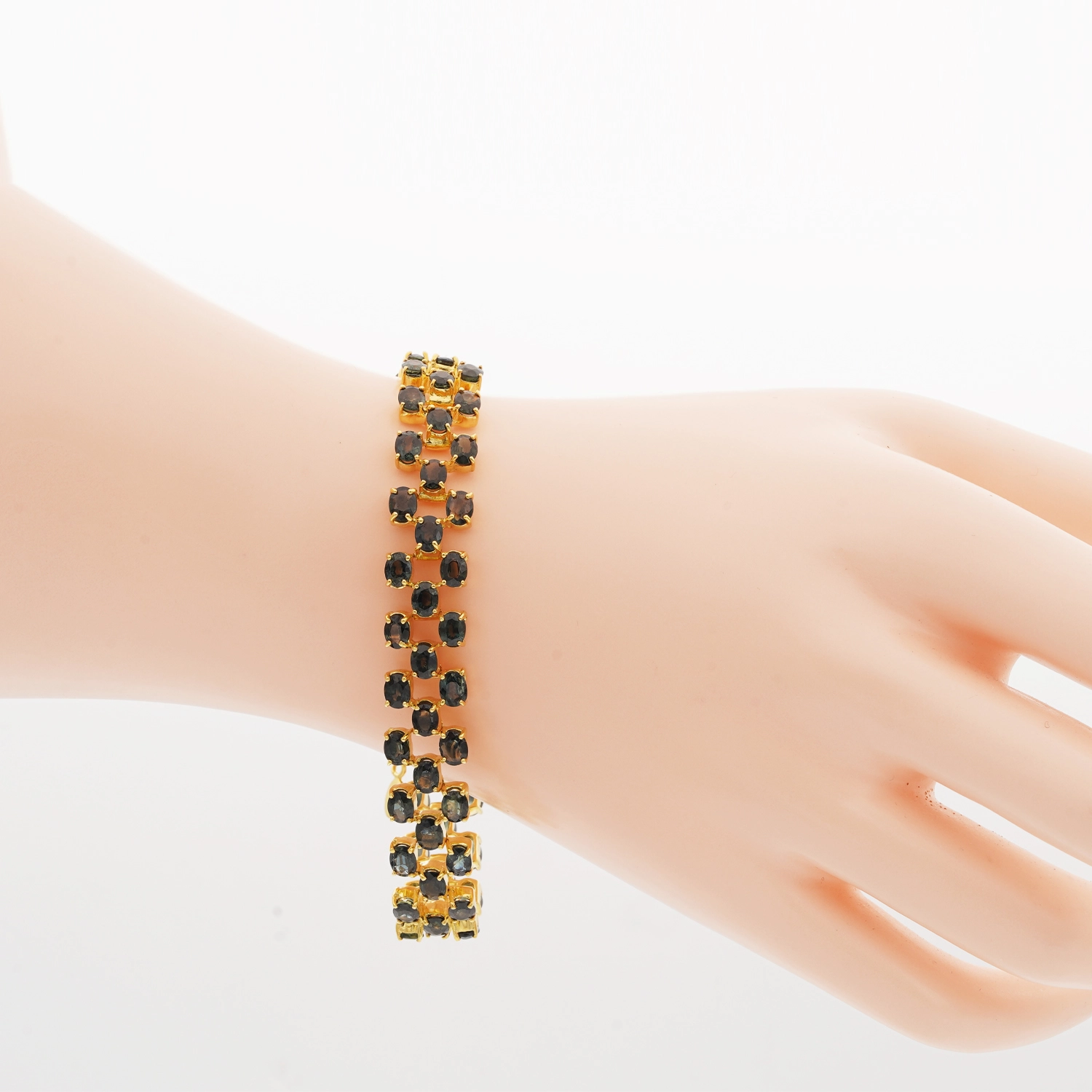 ศอศารา เจมส์ สร้อยข้อมือเงิน925 ชุบทอง18K ประดับเขียวส่อง
