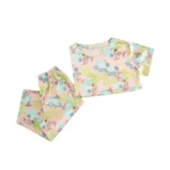บีมี เซตชุดนอน เสื้อคอกลมแขนสั้น และกางเกงยาว 4 ส่วน ลาย Lucy yellow kiku
