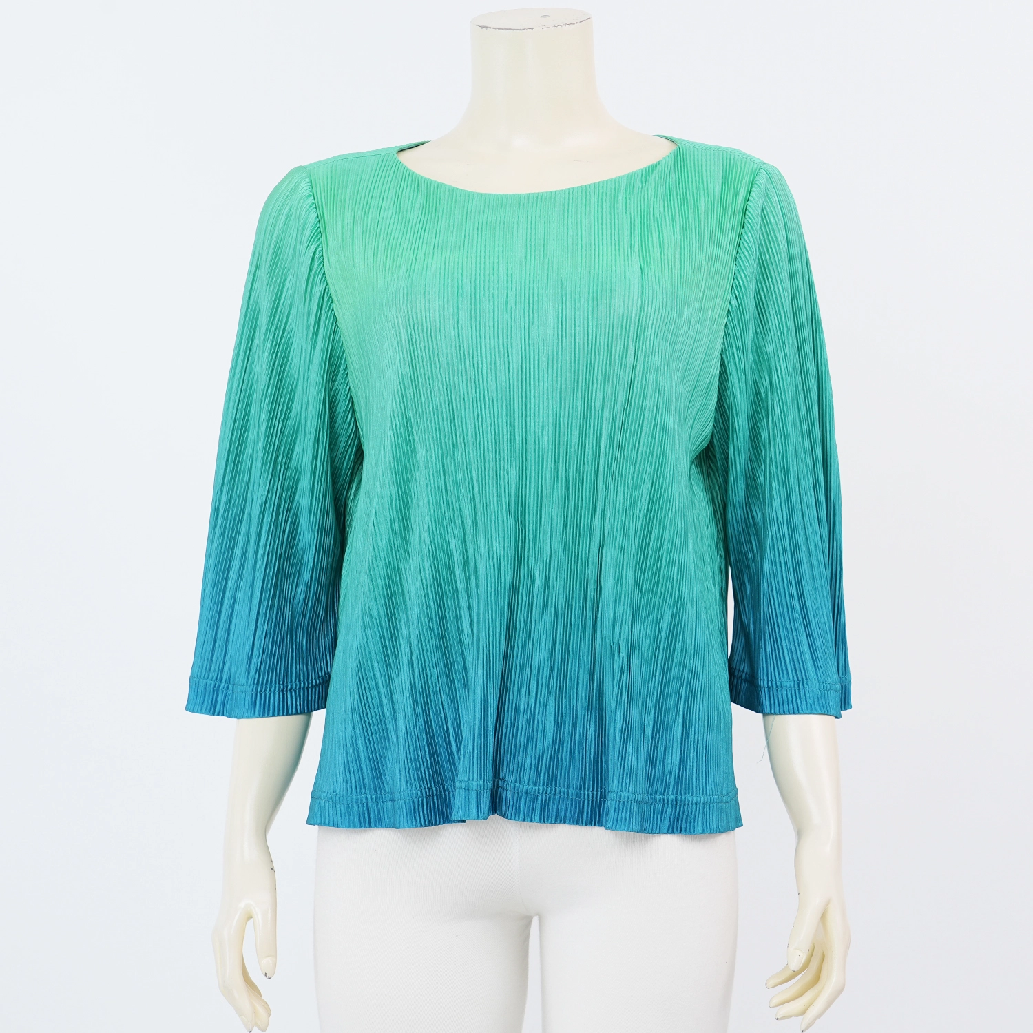 อะมิร่า เสื้อเบลาส์คอปาด แขนยาว 4 ส่วน ผ้าพลีทแฟนซี