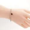คีพเซค สร้อยข้อมือเงิน925  ตกแต่งตุ้งติ้งประดับการ์เนต