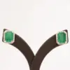 เอ็กซ์คลูซีฟ จิวเวอรี่ ต่างหูทอง18K แบบ Stud ประดับมรกตและเพชรสีขาว