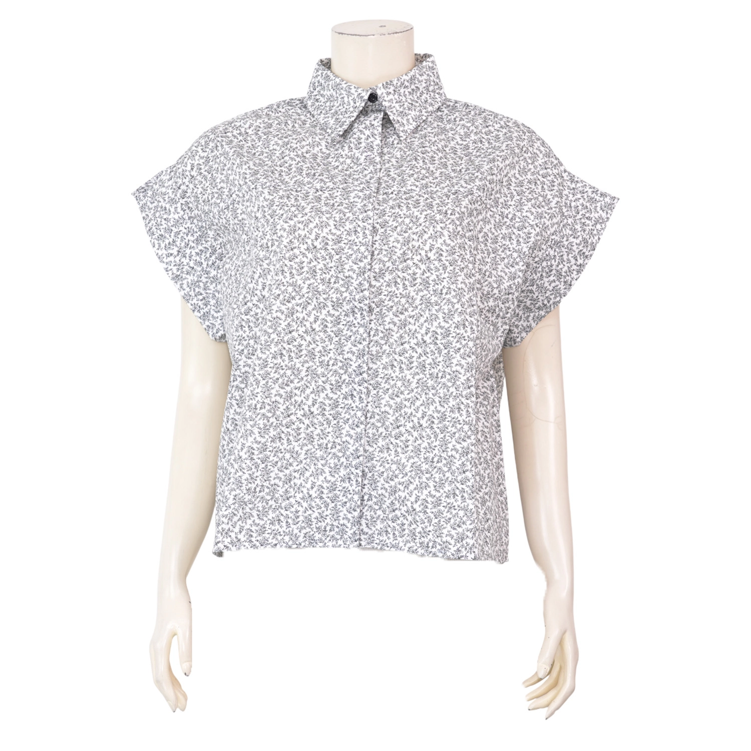 จิณณ์ณิชา ซิกเนเจอร์ เสื้อคอปก แขนสั้นทรงแขนก้วาง - Image 2
