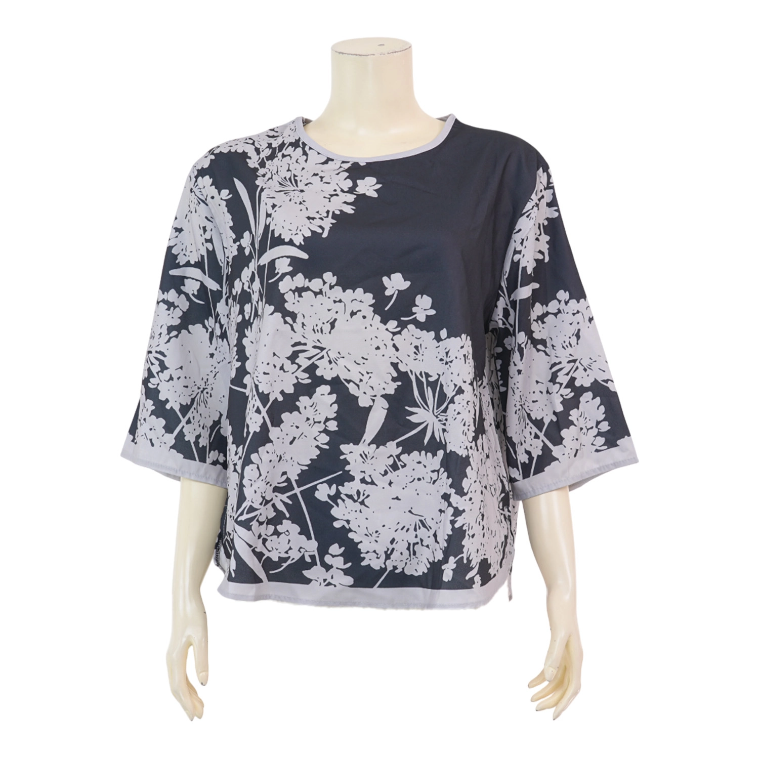 เซอร์ซี เกรส เสื้อเบลาส์คอกลม แขนทรงกระบอกกว้าง พิมพ์ลายดอกไม้ - Image 3