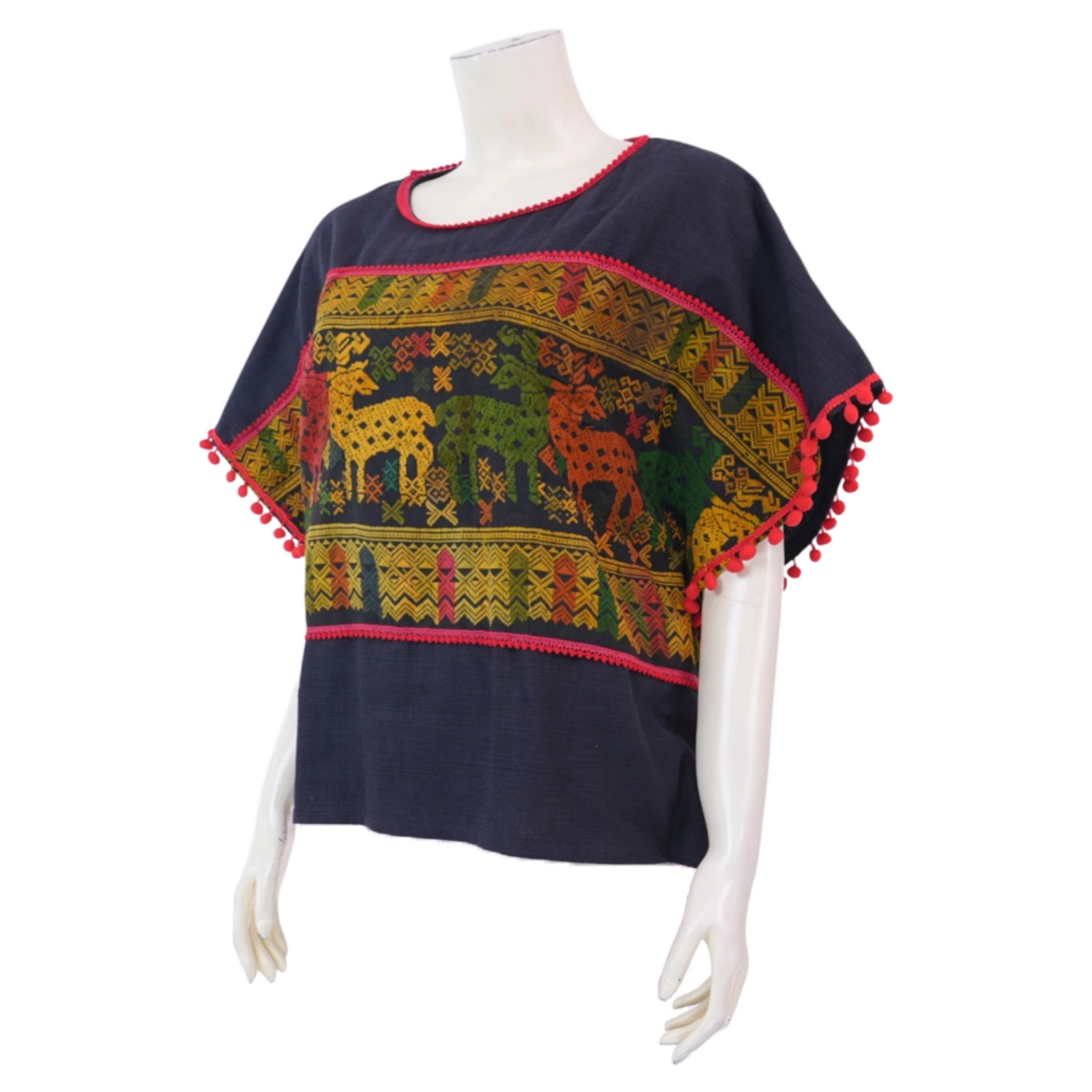 อินทนิล เชียงใหม่ เสื้อค้างคาวผ้าฝ้าย ปักมือ ลายกวางลัดดา - Image 2
