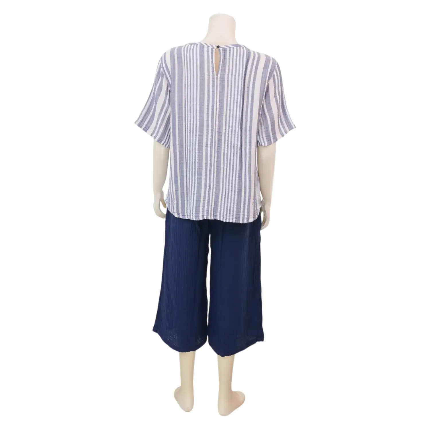 ราชาอูชิโน เสื้อคอกลม แขนสั้น ลายทาง และกางเกงขา 3 ส่วน - Image 2