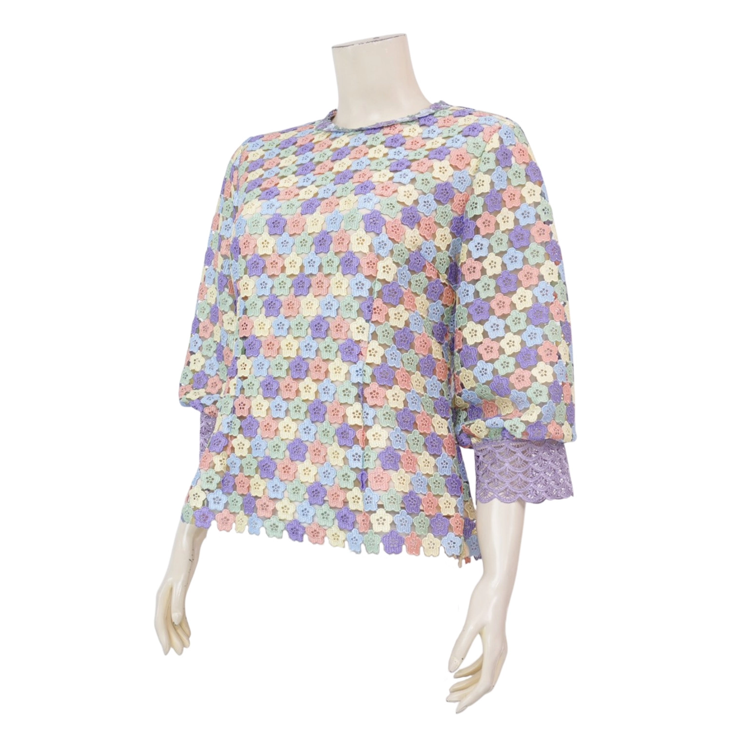 มินนะ เสื้อเบลาส์คอกลม แขนพองยาว 4 ส่วน ทอลายดอกไม้หลากสี - Image 2