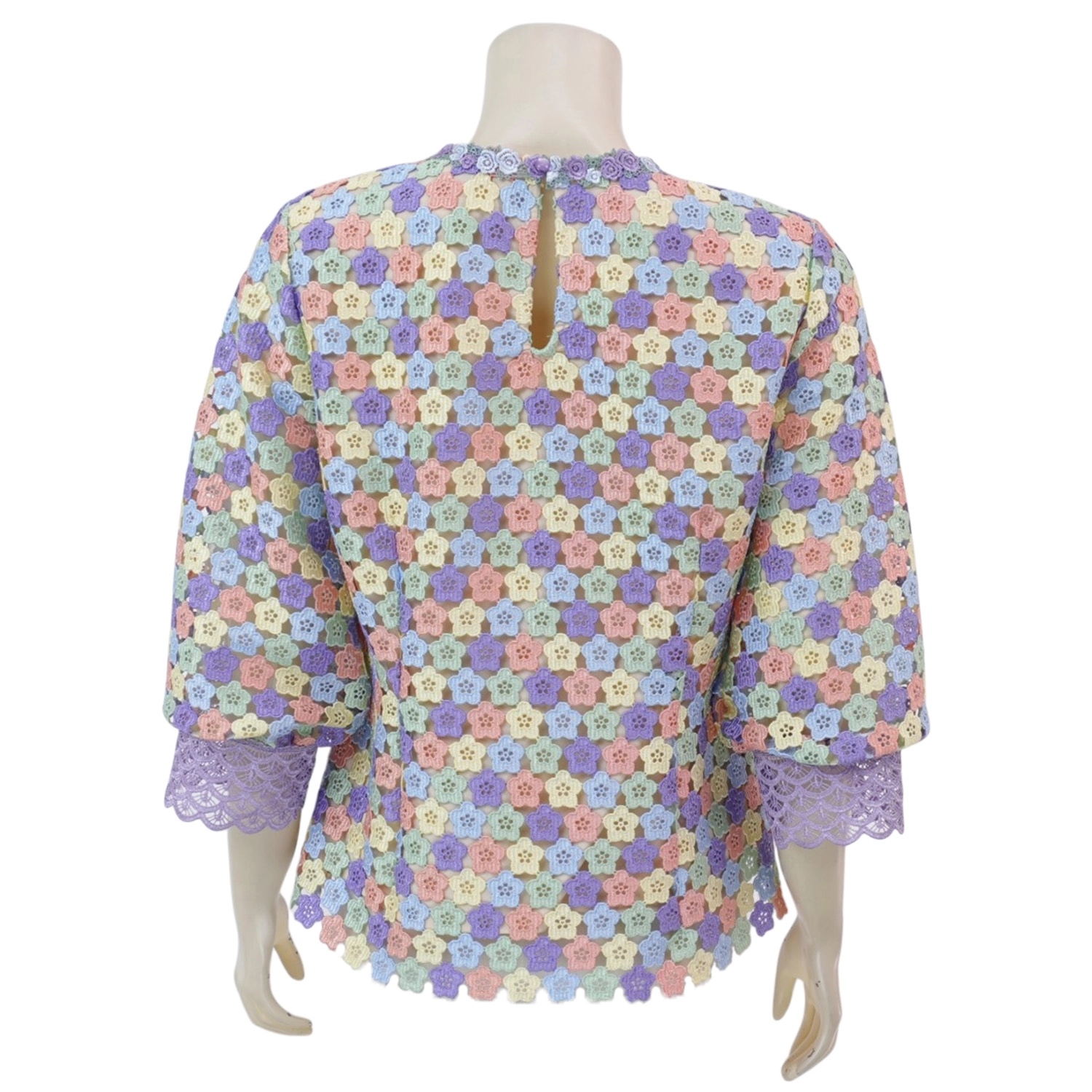 มินนะ เสื้อเบลาส์คอกลม แขนพองยาว 4 ส่วน ทอลายดอกไม้หลากสี - Image 3