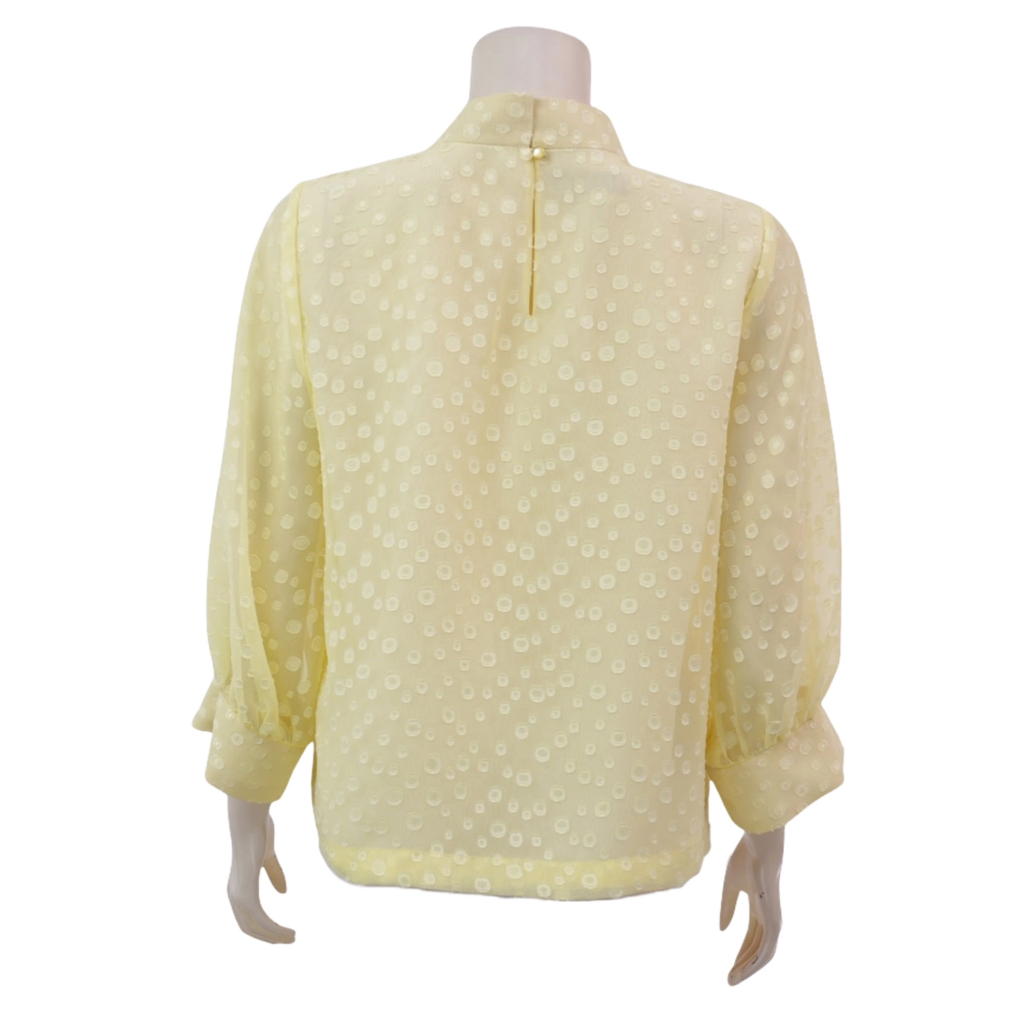 อะมิร่า เสื้อเบลาส์คอตั้ง แขนทรงกระบอก ยาว 4 ส่วน ผ้าชีฟองอุรากีรี่ - Image 3