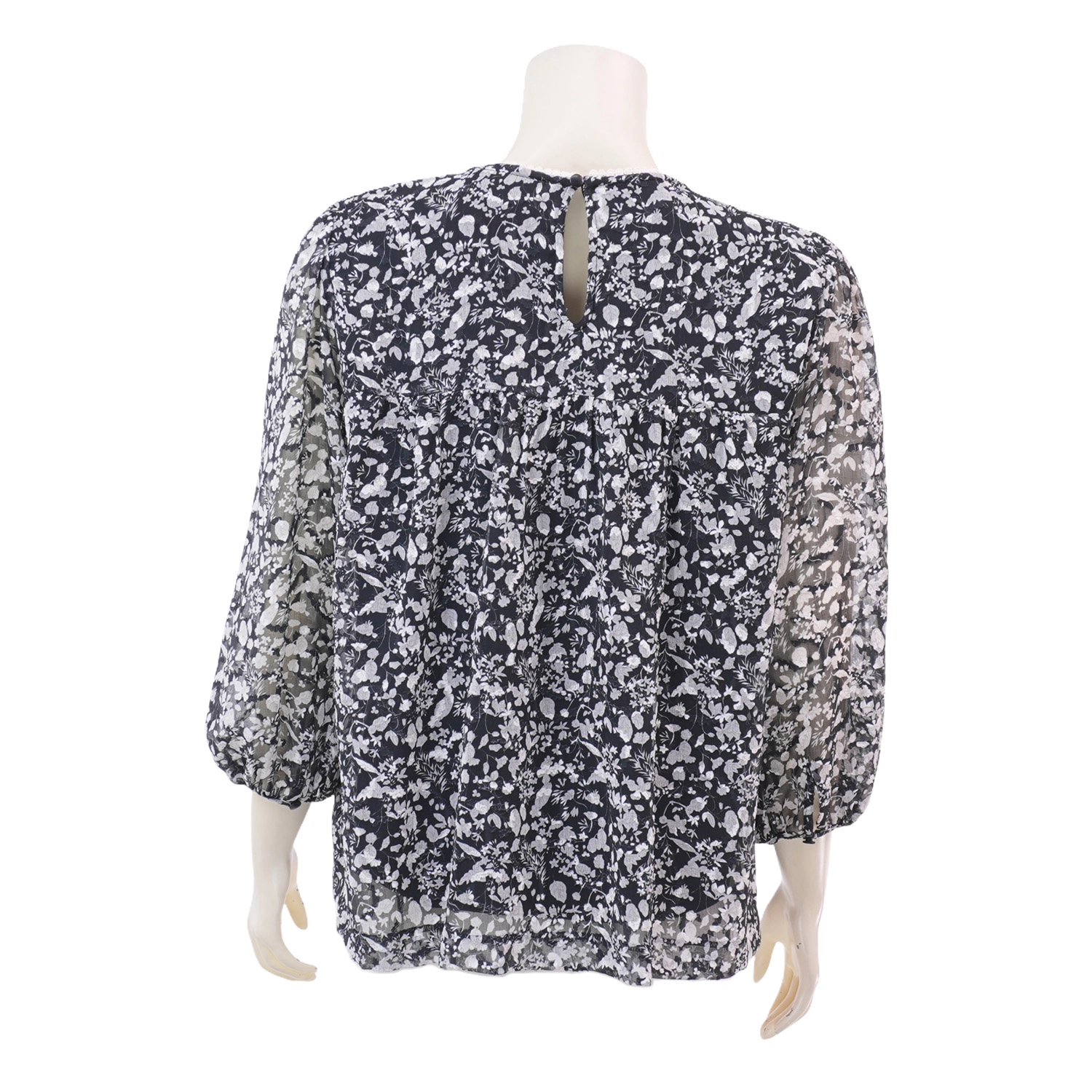 ไอ ไอ เอ็ม เค เสื้อเบลาส์คอกลม แขนพองยาว 5 ส่วน ผ้าชีฟองพิมพ์ลายดอกไม้ - Image 3