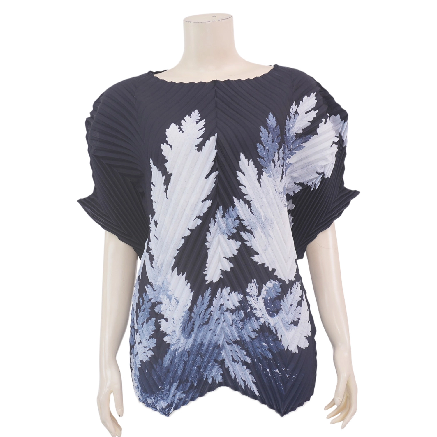 ควีนนาร์ บูติค เสื้อเบลาส์คอกลม แขนทรงตรง - Image 2