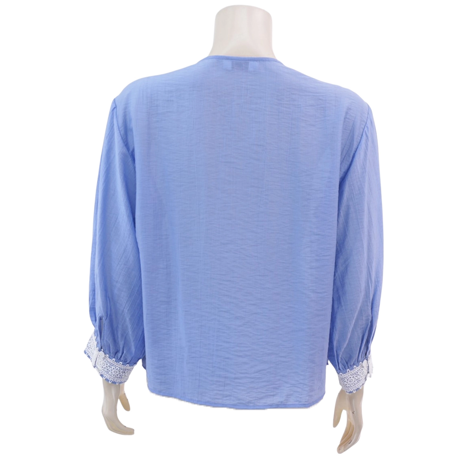 ไอ ไอ เอ็ม เค เสื้อเบลาส์คอวี แขนพองยาว 5 ส่วน แต่งเทปลูกไม้แนวดิ่ง - Image 3