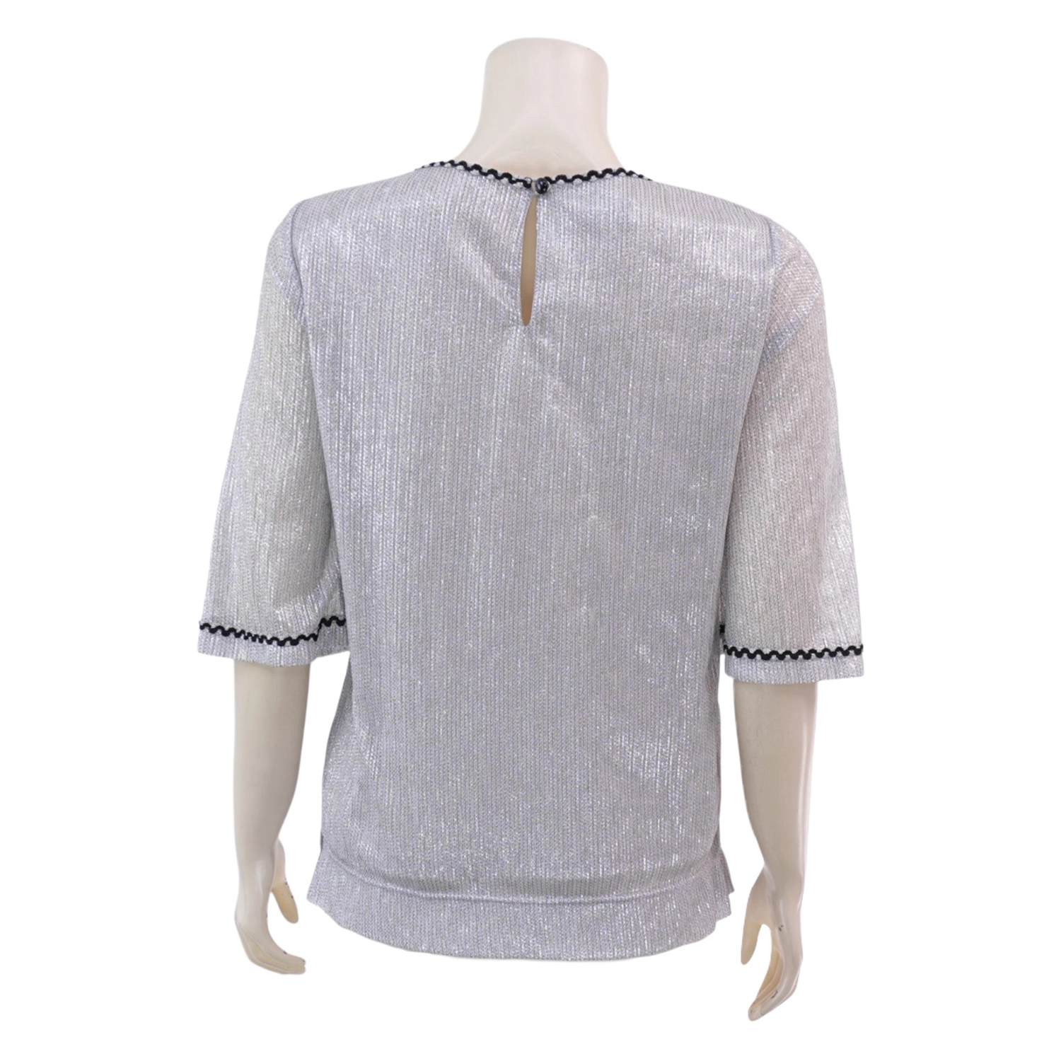 อาลิย่า เสื้อเบลาส์คอปาด แขนกระบอกยาว 3 ส่วน ผ้ายืดแฟนซี - Image 3