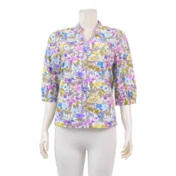 มินนะ เสื้อเบลาส์คอตั้ง ผ่าหน้าทรง V แขนพองยาว 4 ส่วน พิมพ์ลายดอกไม้