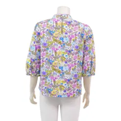 มินนะ เสื้อเบลาส์คอตั้ง ผ่าหน้าทรง V แขนพองยาว 4 ส่วน พิมพ์ลายดอกไม้ - Image 3