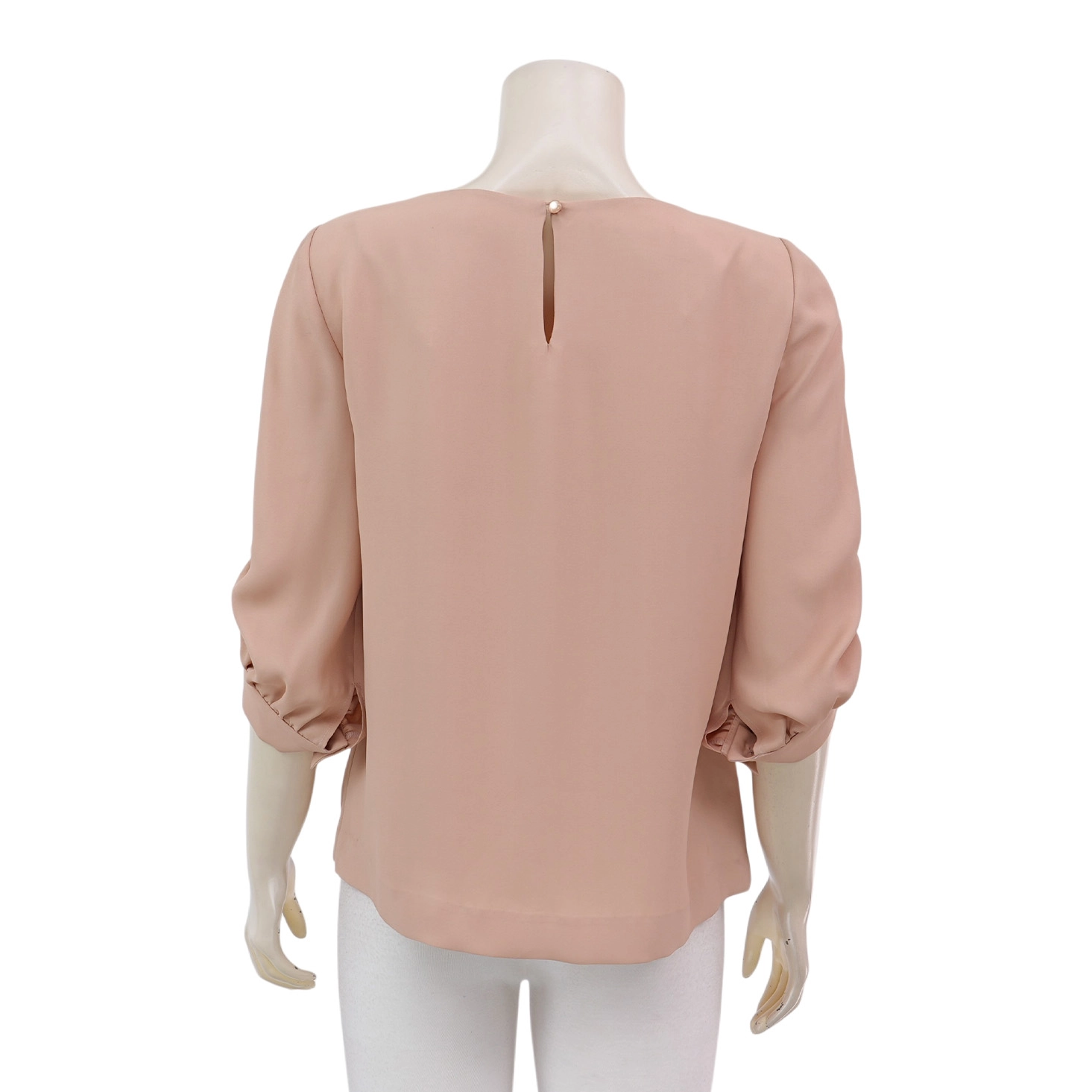 มิกิโกะ เสื้อเบลาส์คอปาด แขนกระบอกยาว 4 ส่วน ผ้าชีฟองชีราเมนท์ - Image 3