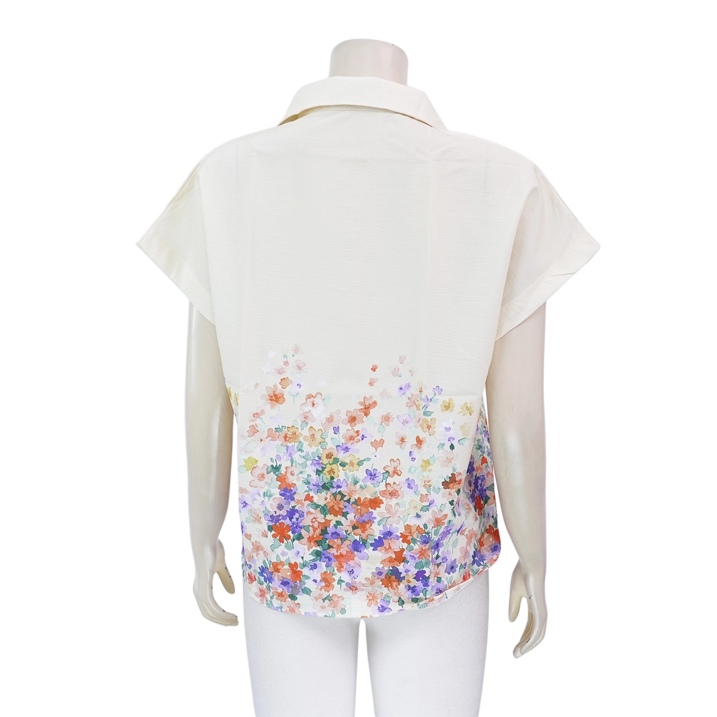 มิลานดา โคลเอ้ เสื้อเชิ้ต แขนสั้น พิมพ์ลายดอกไม้ สไตล์ภาพวาดสีน้ำ - Image 3