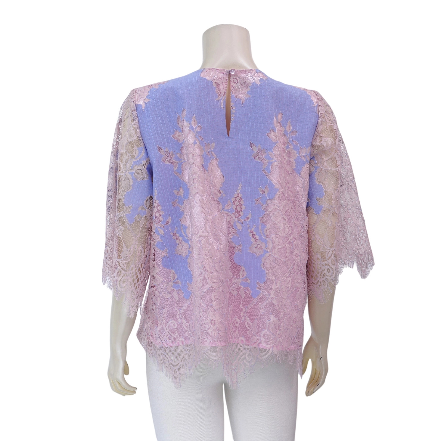 อาลิย่า เสื้อเบลาส์คอปาด แขนยาว 3 ส่วน ทรงระบาย ผ้าลูกไม้ฮันน่า - Image 3